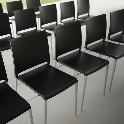 Mya 700 Chair